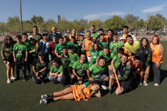 Cornejo compartió fútbol con personas con síndrome de Down